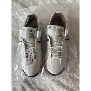 Women's Walking Shoes Lightweight Leather Slip on Loafers. Size 8  New